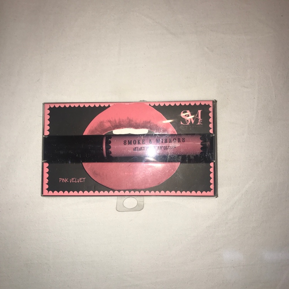 Matte lip stick